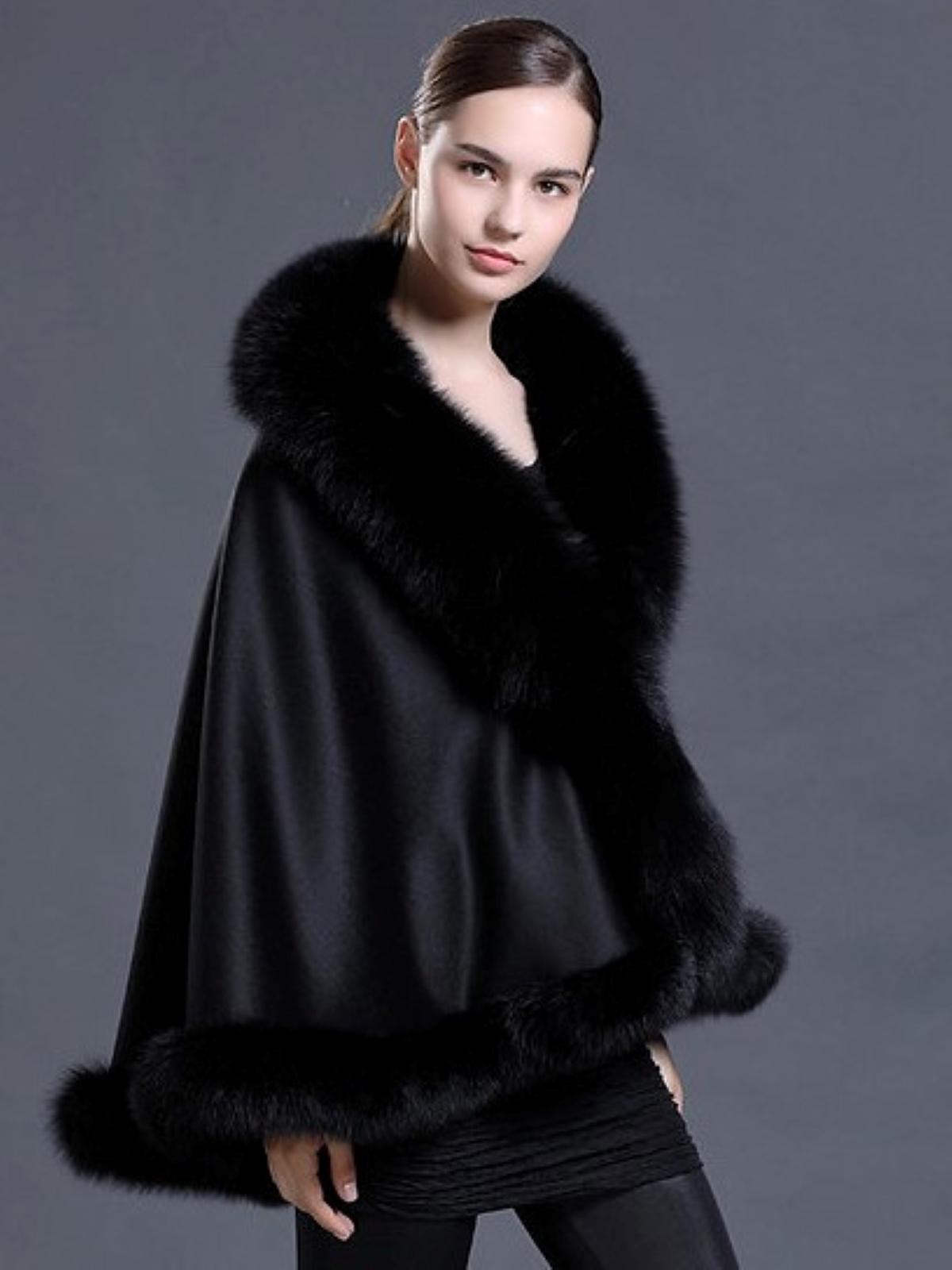 Kašmírová pelerína s bohatým lemom z líšky - čierna